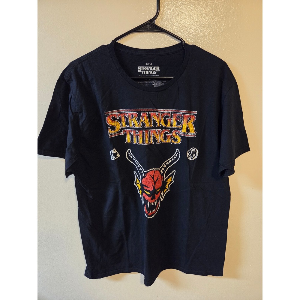 Stranger Things Netflix Black Graphic T-Shirt Dragon Dice D&D Mens XL
